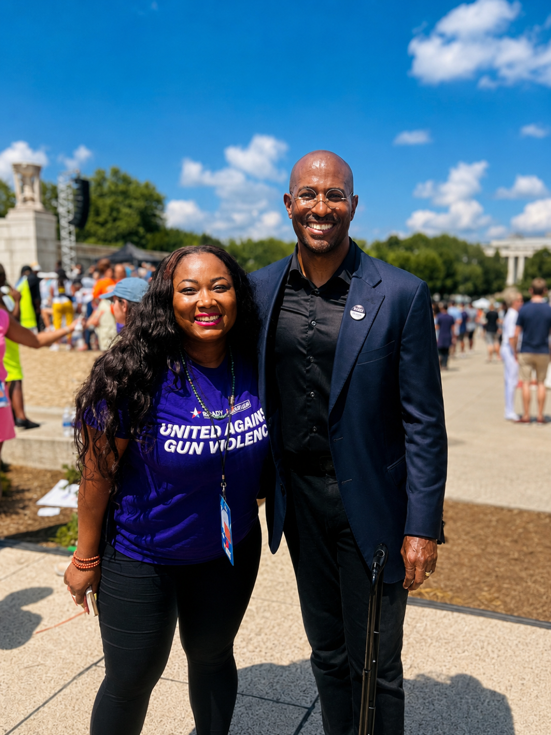 Hannah Naomi Jones, van jones